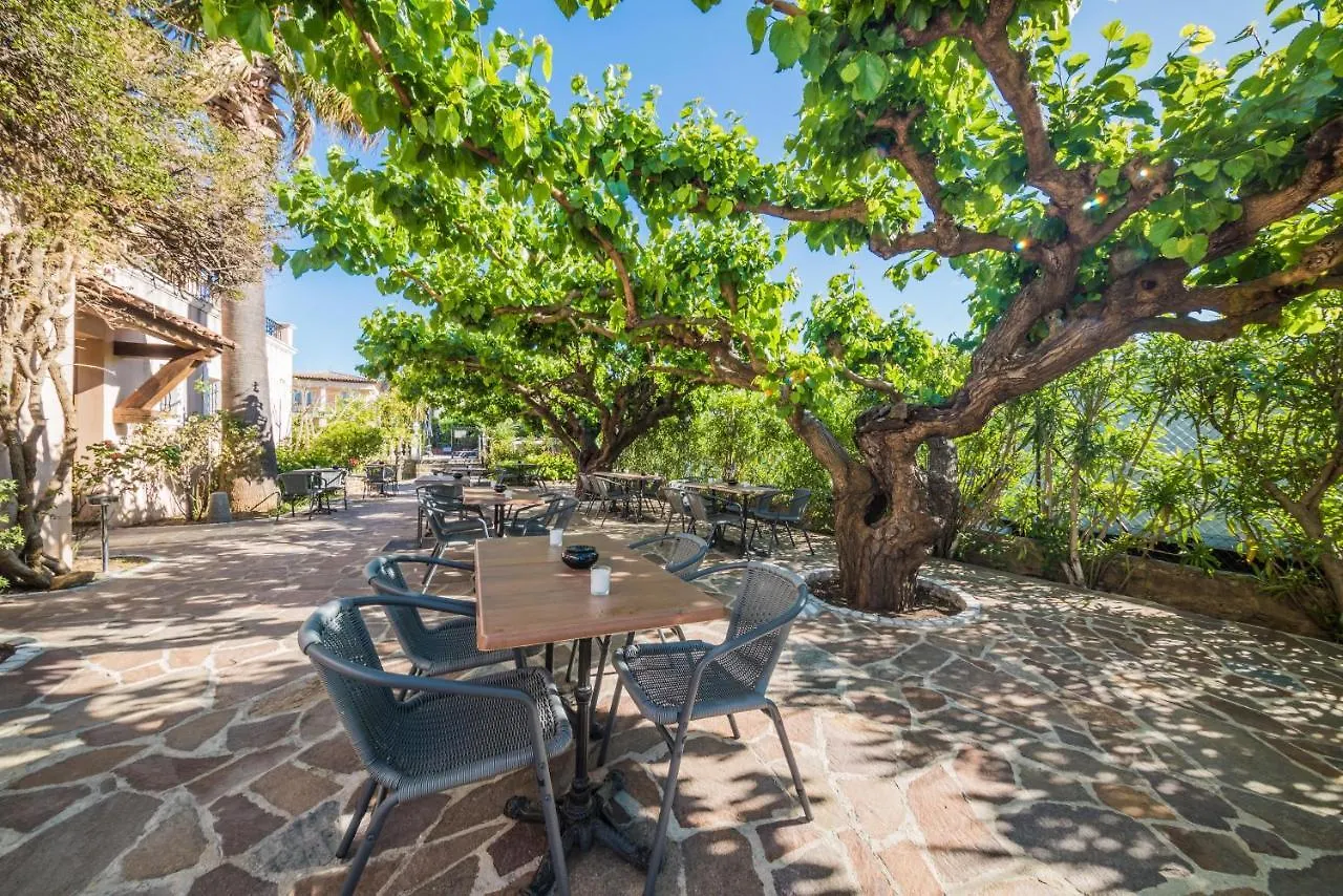 Hotel Brin D'Azur - Saint Tropez  Saint-Tropez