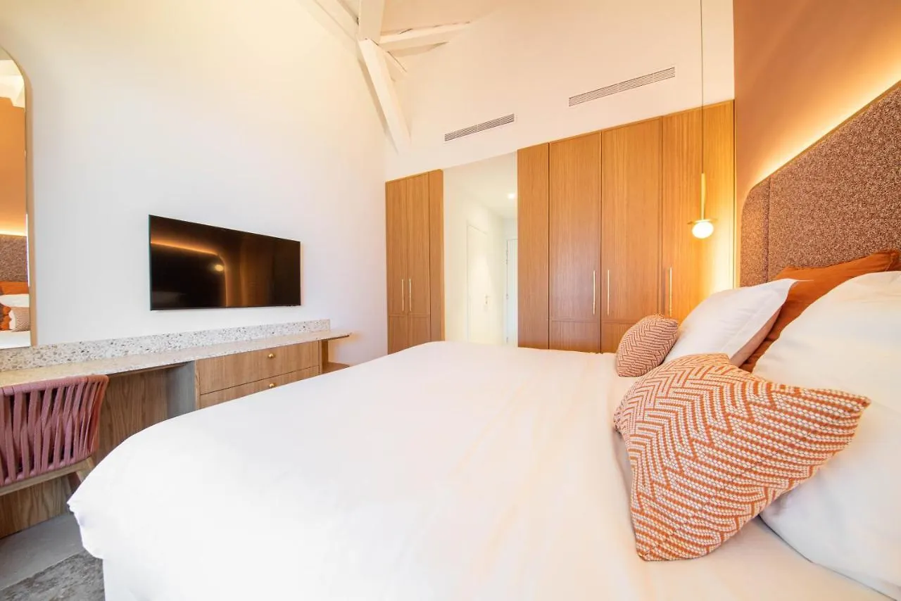Hotel Brin D'Azur - Saint Tropez  Saint-Tropez
