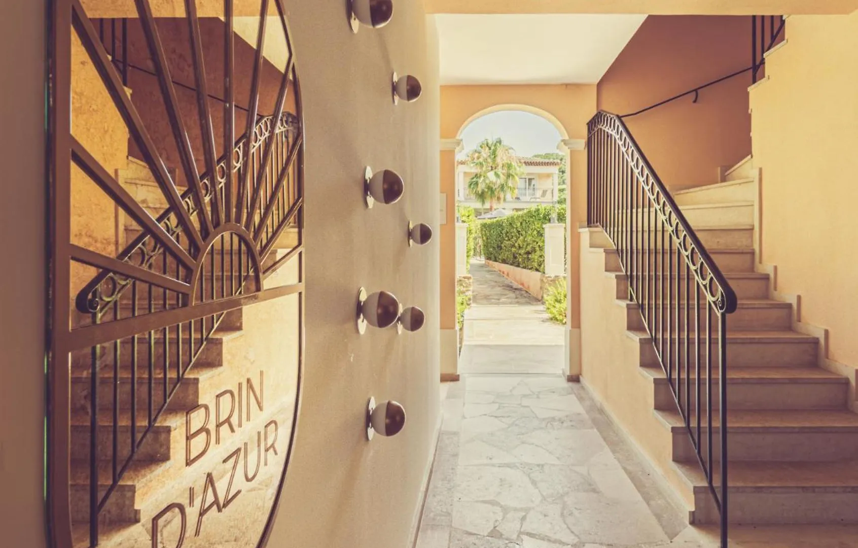 Hotel Brin D'Azur - Saint Tropez 4*, Saint-Tropez