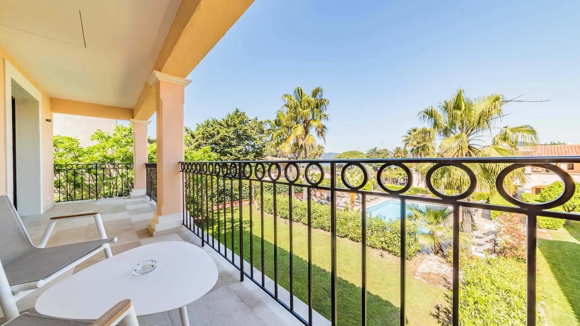 Hotel Brin D'Azur - Saint Tropez  Saint-Tropez