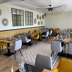 https://logis-hotel-bellaroc.midi-pyreneeshotels.com