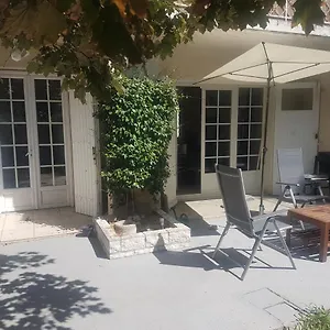 Grande Maison Avec 5 Et Jardin , Avignon France