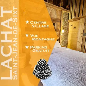Lachat - Centre Village, Vue Montagnes - Aravistour , Saint-Jean-de-Sixt France