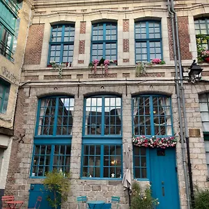 Privee Place Aux Oignons , Lille France