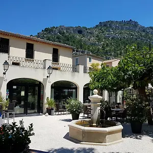 Restaurant Du Parc En Bord De Riviere מלון