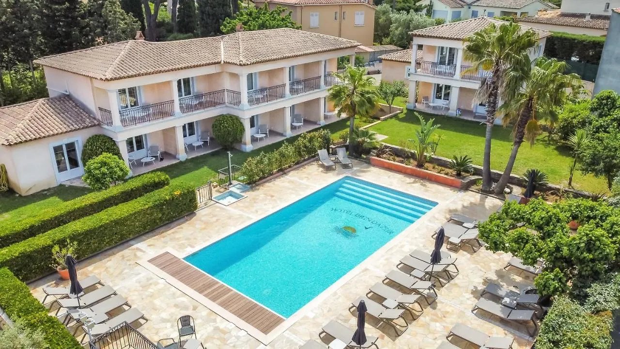 Hotel Brin D'Azur - Saint Tropez 4*, サントロペ
