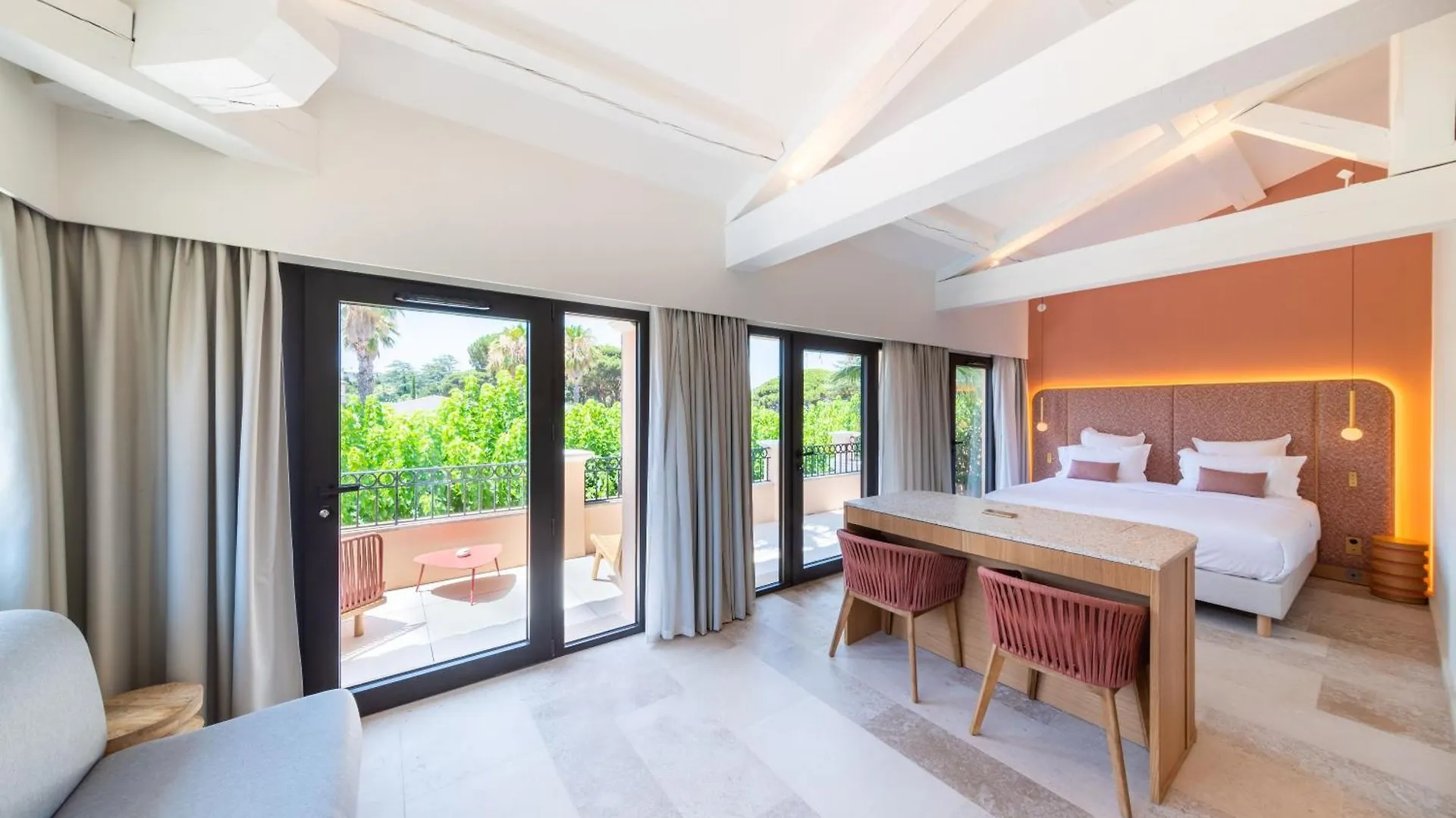 Hotel Brin D'Azur - Saint Tropez 4*, サントロペ フランス